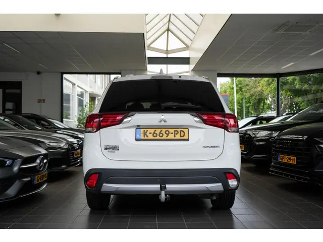 Mitsubishi Outlander 2.0 2017 Benzine 7