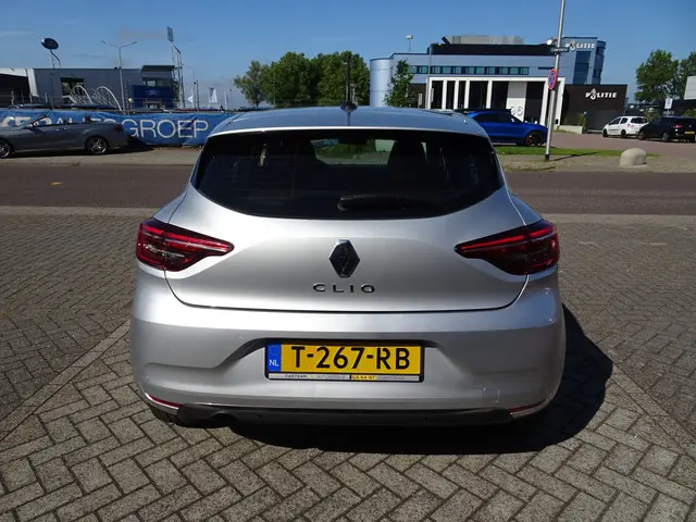 Renault Clio 1.0 TCe Intens 2022 Benzine 5