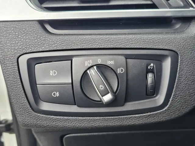 BMW X1 sDrive18i 2018 Benzine 13