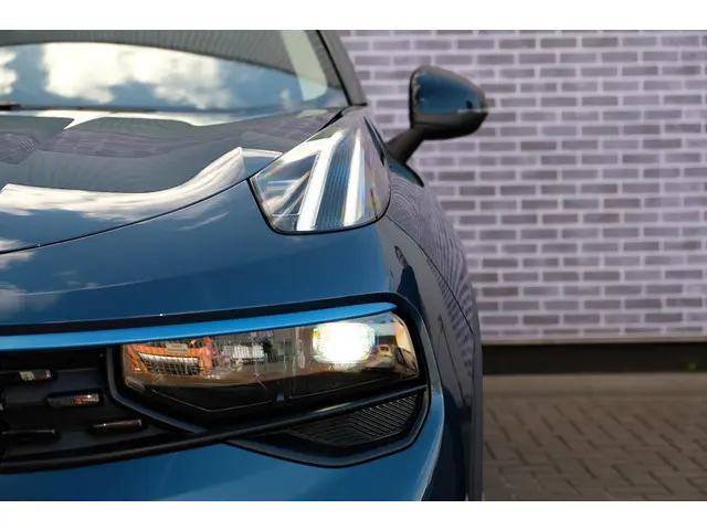 Lynk & Co 01 PHEV 2021 Hybride Benzine 12