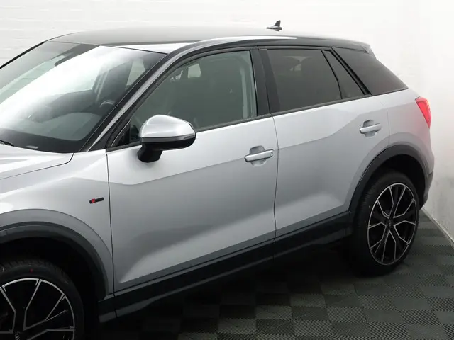 Audi Q2 35 TFSI S Competition Aut- 2020 Benzine 30