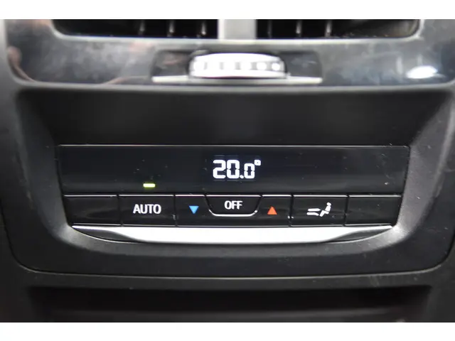 BMW X3 xDrive30i High Executive 2019 Benzine 36