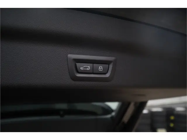 BMW X1 sDrive18i 2023 Benzine 47