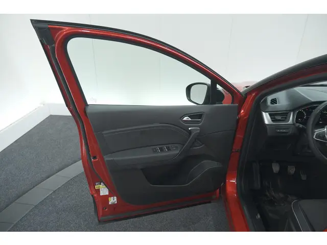 Renault Captur TCe 90 Techno 2024 Benzine 71