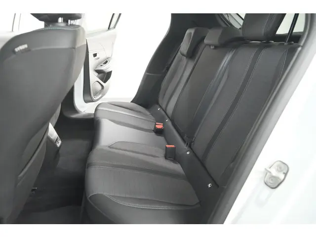 Peugeot 208 PureTech 100 Allure Pack 2023 Benzine 30