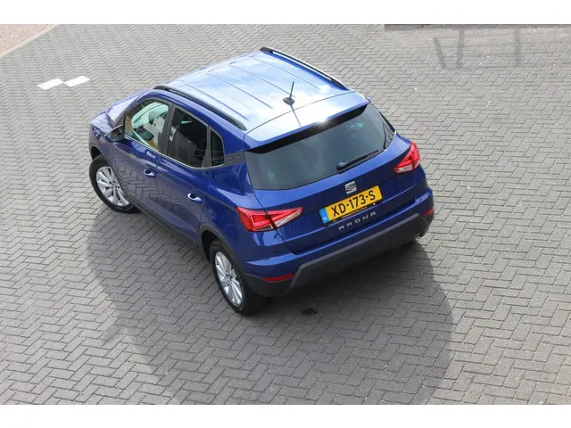 SEAT Arona 1.0 TSI Style Business Intense 2018 Benzine 23