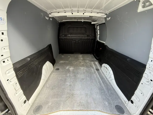 Opel Combo 1.5D130PK L2H1 Edition 2021 Diesel 12