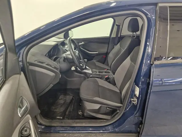 Ford Focus Wagon 1.0 EcoBoost Trend 2013 Benzine 17