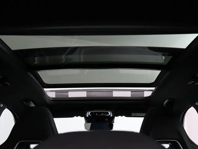 Lynk & Co 01 1.5 2023 Hybride Benzine 9