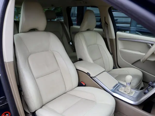 Volvo V70 2.0 T5 Momentum 2012 Benzine 15