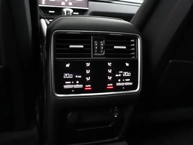 Porsche Cayenne 3.0 E-Hybrid 2020 Hybride Benzine 26