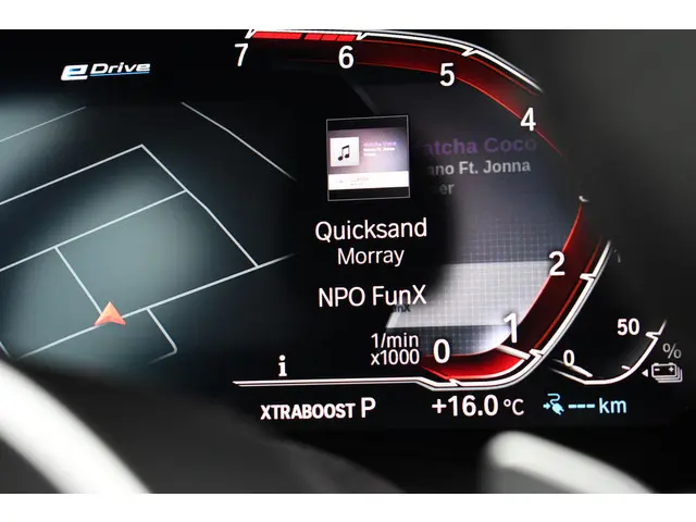 BMW 3 Serie Touring 330e M-Sport 2020 Hybride Benzine 64