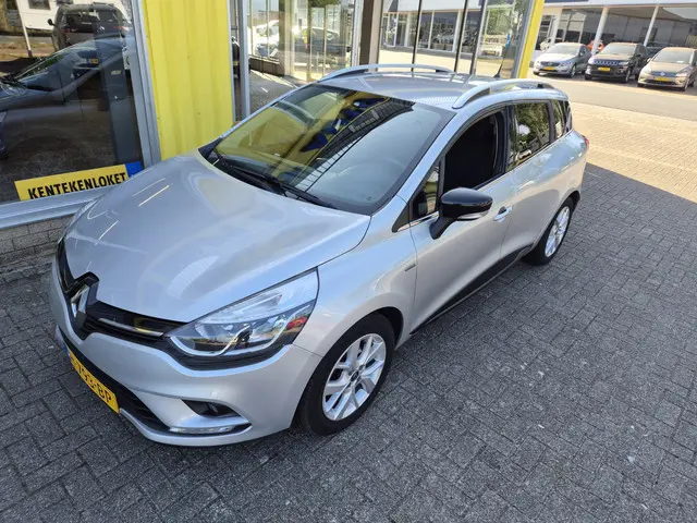 Renault Clio Estate 0.9 TCe Limited 2020 Benzine 9