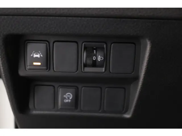 Nissan QASHQAI 1.3 DIG-T N-Connecta 2019 Benzine 30