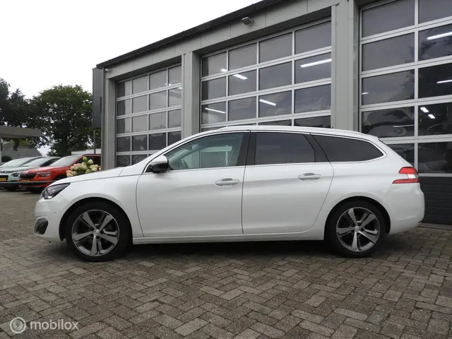 Peugeot 308 SW 1.2 e-THP Première 2014 Benzine 6