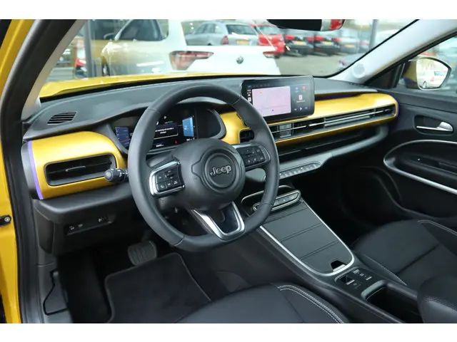 Jeep Avenger SUMMIT 54 KWH 2023 Elektrisch 3