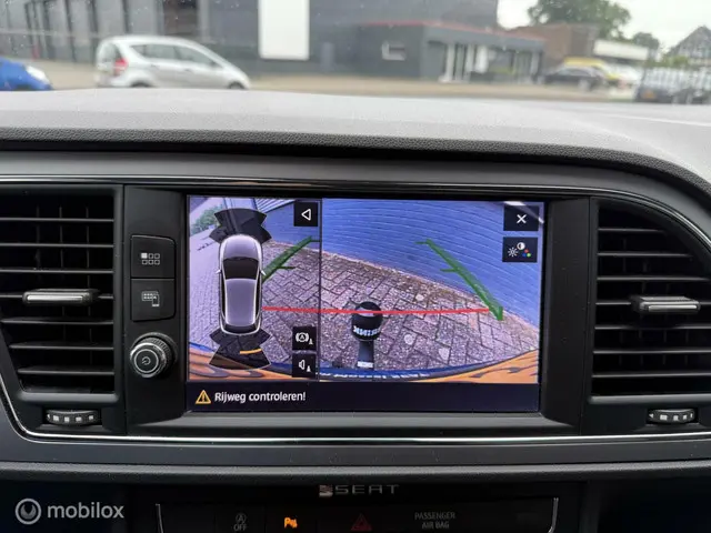 SEAT Leon 1.6 TDI Style TREKHAAK, BTW 2018 Diesel 14