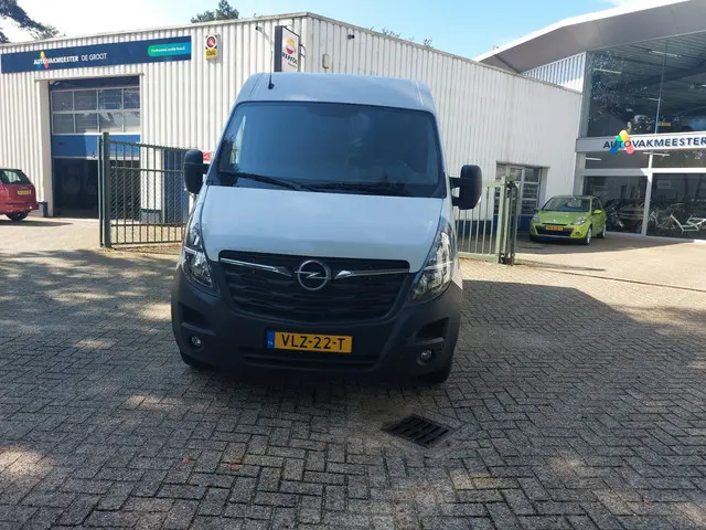 Opel Movano 3