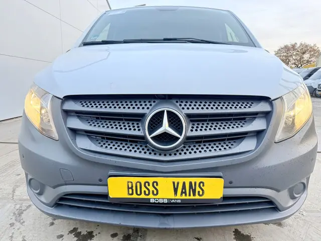 Mercedes-Benz Vito 116 1.9 CDI 2023 Diesel 16