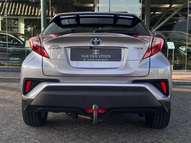 Toyota C-HR 1.8 Hybrid Style 2019 Hybride Benzine 9