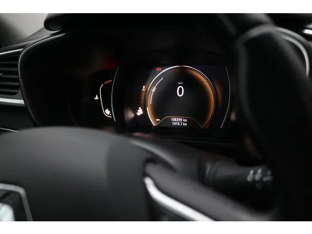 Renault Kadjar TCe 140 Intens 2020 Benzine 18