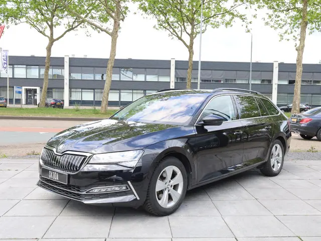 Škoda Superb Combi iV 1.4 TSI PHEV 2020 Hybride Benzine 26