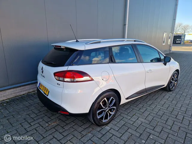 Renault Clio Estate 0.9 TCe Zen 2017 Benzine 4