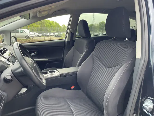 Toyota Prius + 1.8 Comfort 2017 Hybride Benzine 13