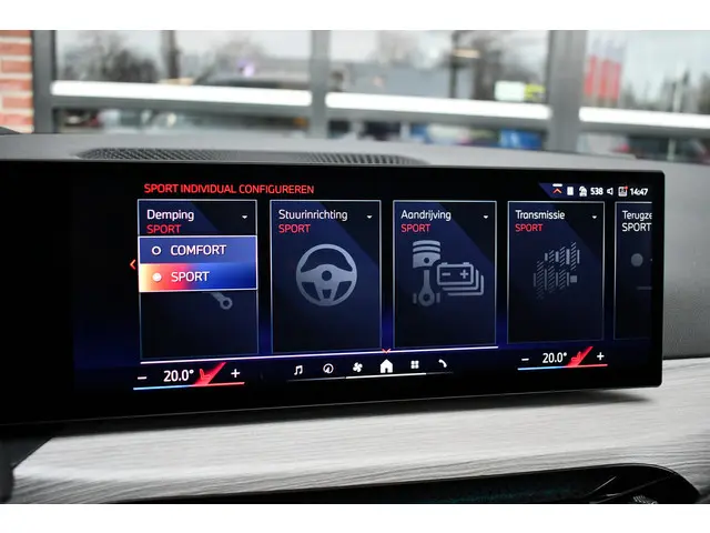 BMW 3 Serie Touring 330e M-Sport 2025 Hybride Benzine 15