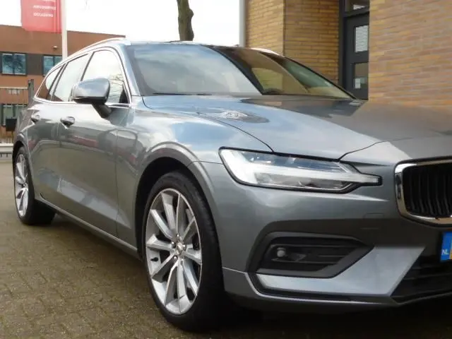 Volvo V60 2.0 T5 Momentum Automaat 2018 Benzine 19