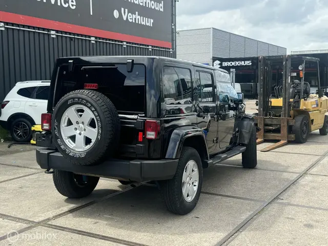 Jeep Wrangler Unlimited 3.6 Sahara 2012 Benzine 5