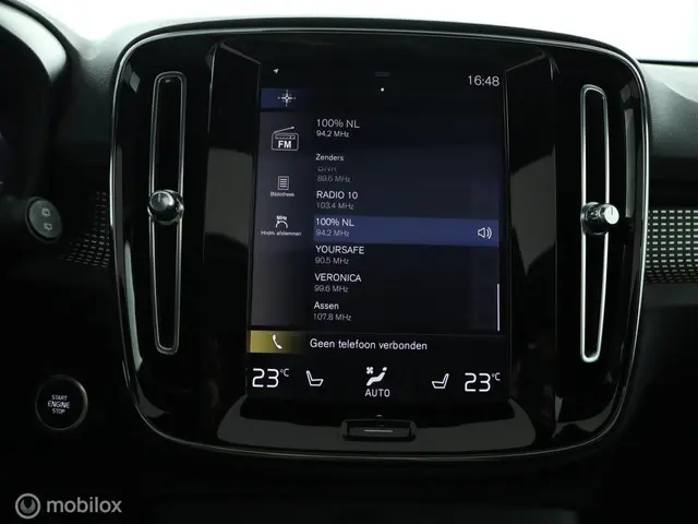 Volvo XC40 2.0 T5 AWD R-Design 2018 Benzine 33