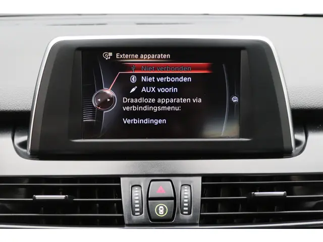 BMW 2 Serie Gran Tourer 218i Luxury 2015 Benzine 36