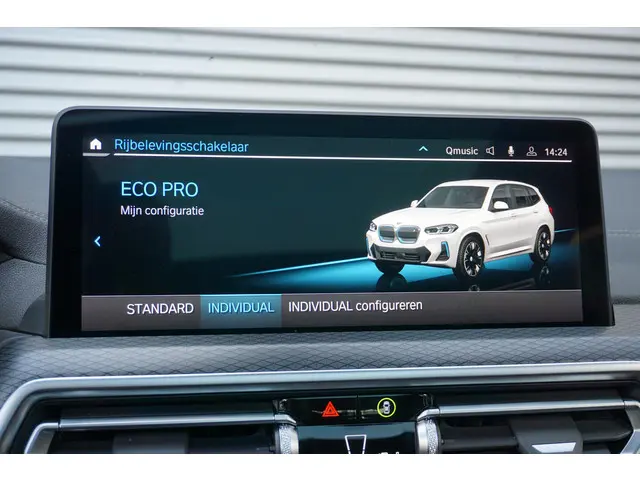 BMW iX3 80 kWh 2023 Elektrisch 19