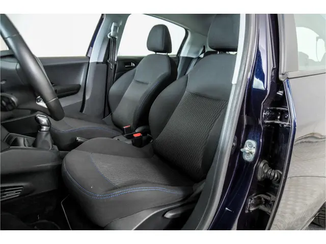 Peugeot 208 1.2 PureTech Signature 2019 Benzine 15