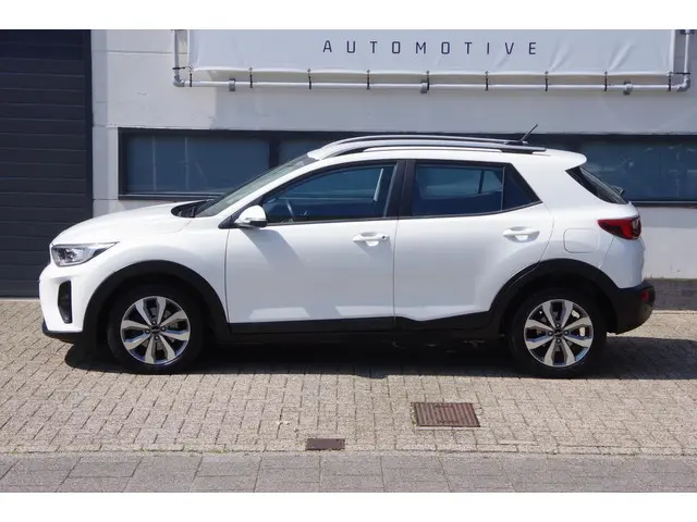 Kia Stonic 1.0 T-GDi DynamicPlusline 2023 Benzine 3