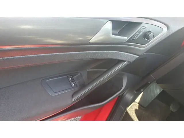 Volkswagen Golf 1.2 TSI Comfortline 2014 Benzine 28