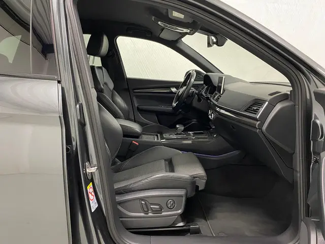 Audi Q5 45 TFSI quattro S edition 2019 Benzine 35