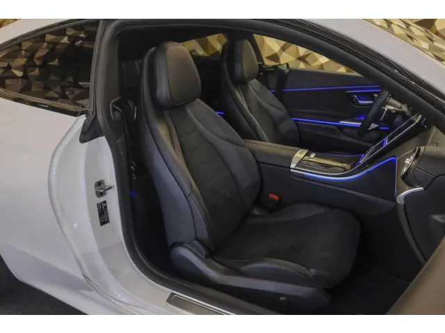 Mercedes-Benz CLE Coupé CLE200 AMG 204pk 2024 Benzine 12