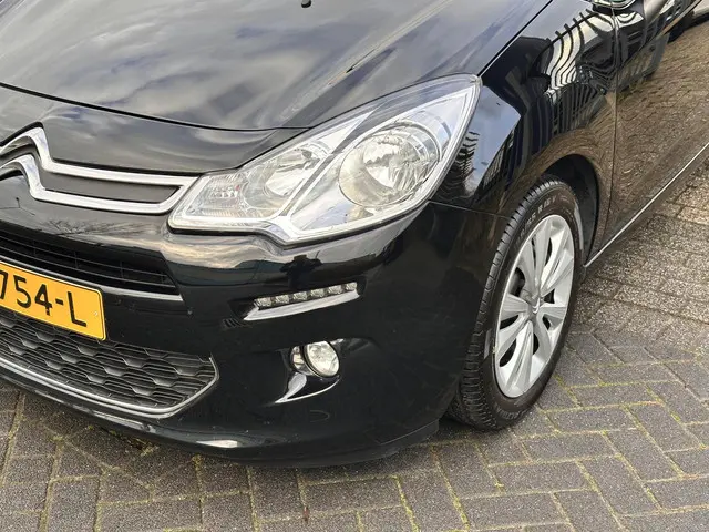 Citroën C3 1.2 PureTech Collection 2015 Benzine 26