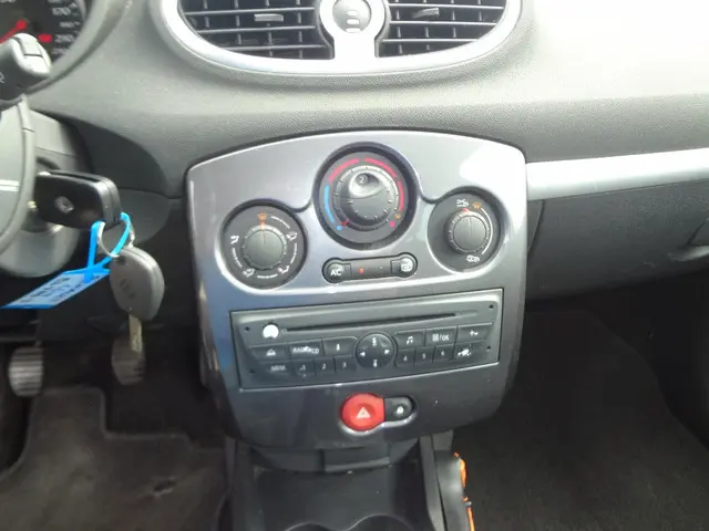 Renault Clio 1.2 Collection 2012 Benzine 7