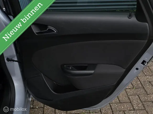 Opel Astra Sports Tourer 1.4 Turbo Edition 2015 Benzine 12