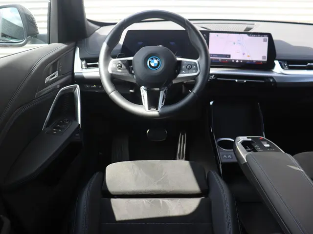 BMW iX1 eDrive20 2024 Elektrisch 9