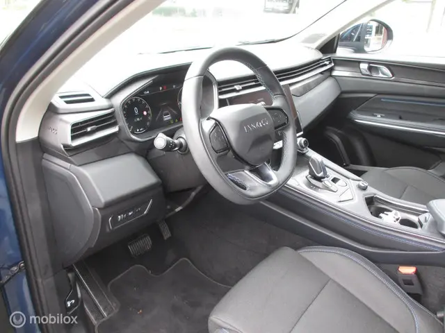 Lynk & Co 01 1.5 2023 Hybride Benzine 10