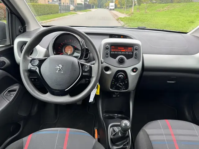 Peugeot 108 1.0 VTi Active Airco 2015 Benzine 8