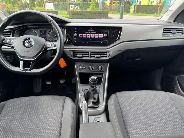 Volkswagen Polo 1.0 TSI Comfortline 2019 Benzine 13