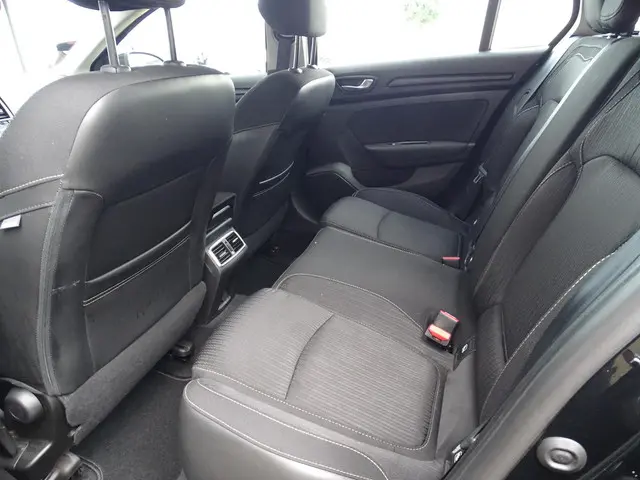 Renault Mégane Estate 1.2 TCe Limited 2017 Benzine 16