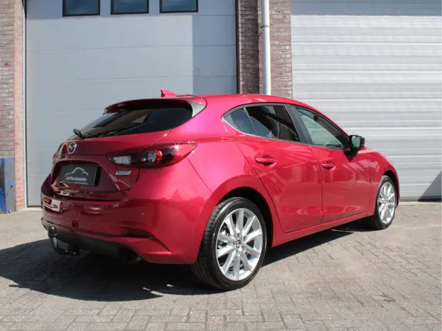 Mazda 3 2.0 SkyActiv-G 120 GT-M 2018 Benzine 3