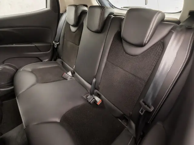 Renault Clio 0.9 TCe Intens Sport 2019 Benzine 14