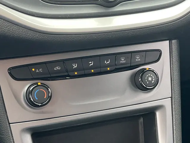 Opel Astra 1.2 Edition 2020 2020 Benzine 43